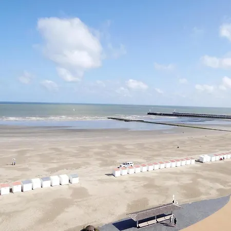 In Near Sandy Beaches Nieuwpoort